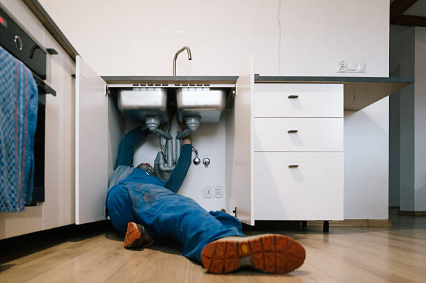Professional Leak Detection technician working in Darien, WI